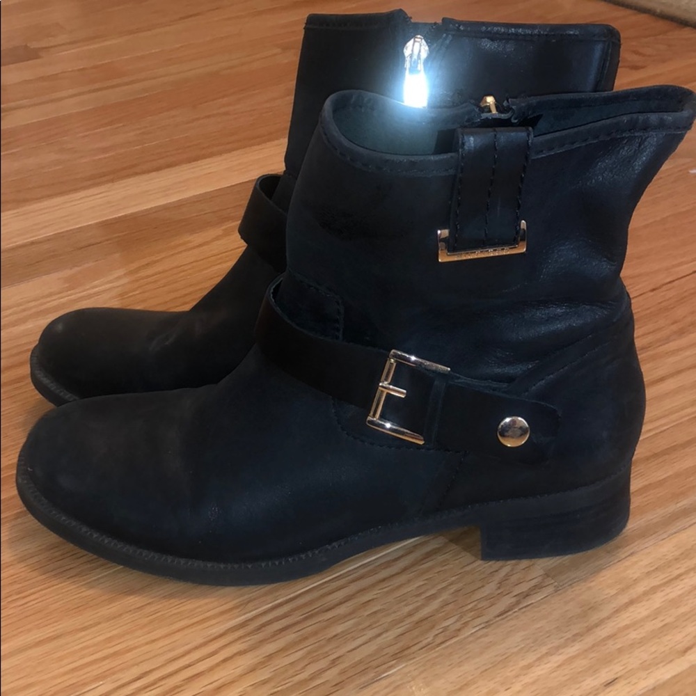 Tommy Hilfiger leather booties